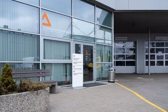 20240418-001-MAK Virsbūves Remonta Ieeja.jpg