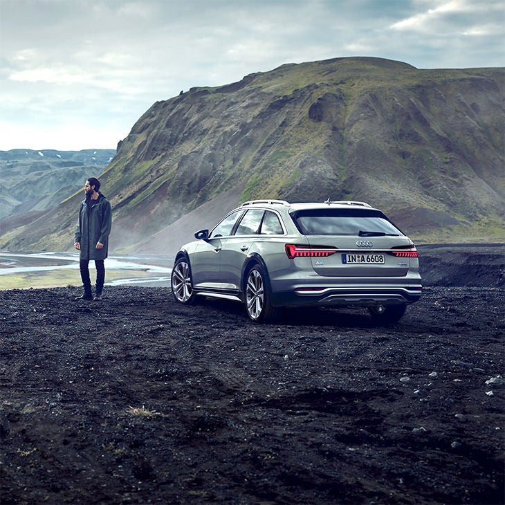 Foto de un Audi compacto urbano de tipo hatchback. 