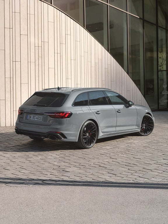 Audi RS 4 Avant rear