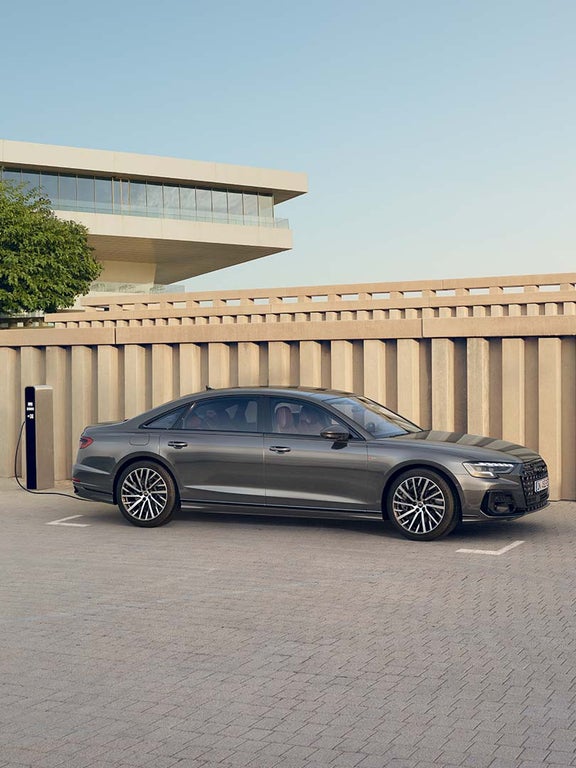 Home charging station of Audi L A8 TFSI e