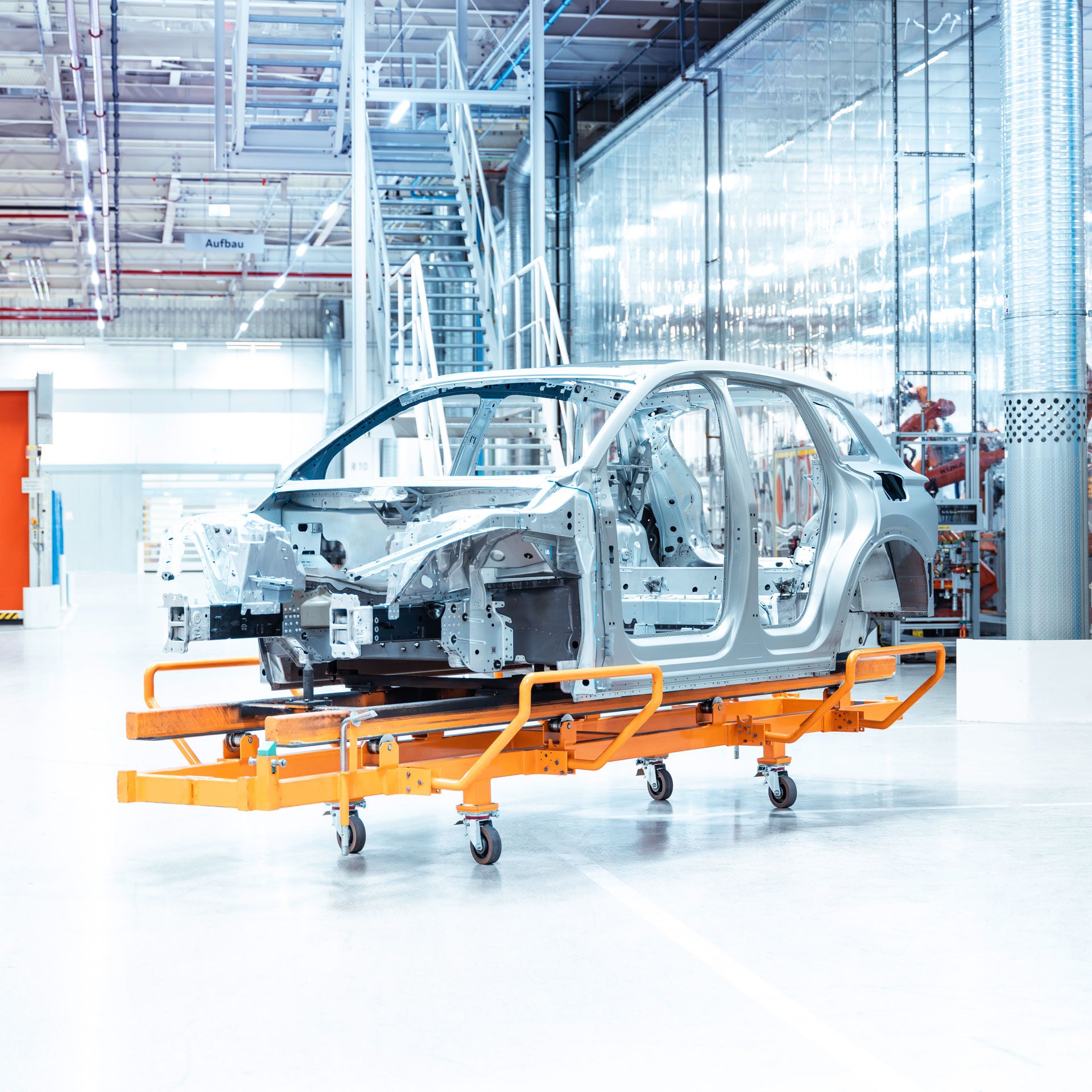 fahrerloses Transportsystem für die Materialbereitstellung in der Produktionshalle