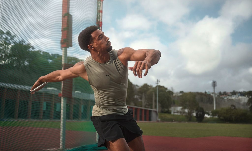 Leo Neugebauer beim Diskuswurf.