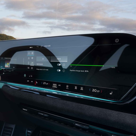 Audi A5 Avant e-hybrid interieur, MMI display met verschillende rijmodi