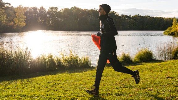 Läufer_innen und Sammler_innen: Die Plogger_innen befreien beliebte Laufstrecken von Müll. 