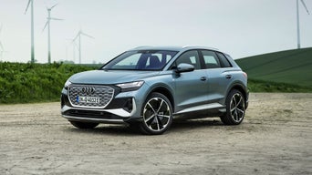 Foto de una oferta de renting de un Audi Q4 e-tron 100% eléctrico.