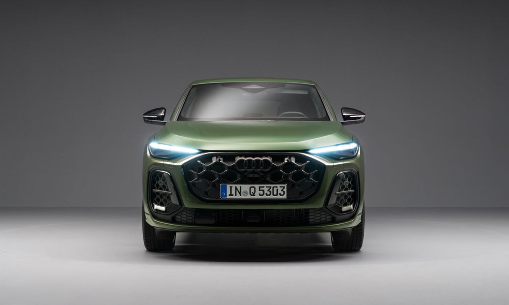 Front view of the Audi Q5 Sportback.