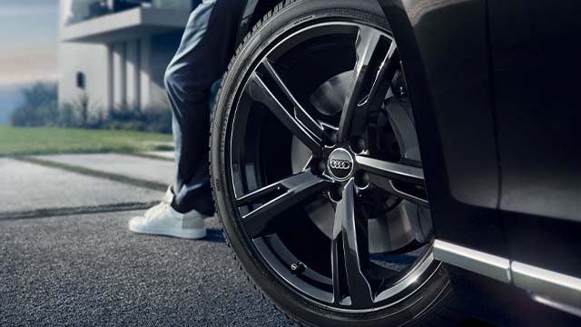 Audi 公式オンラインショップ