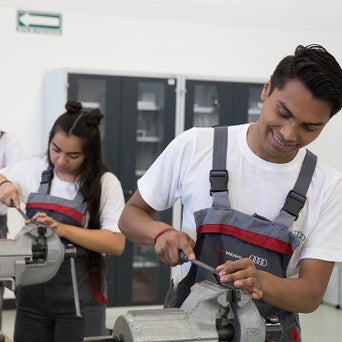 200128_audi-mexico-utp-cerhan-convocatoria-2020-estudiantes-formacion-dual_730x730.jpg
