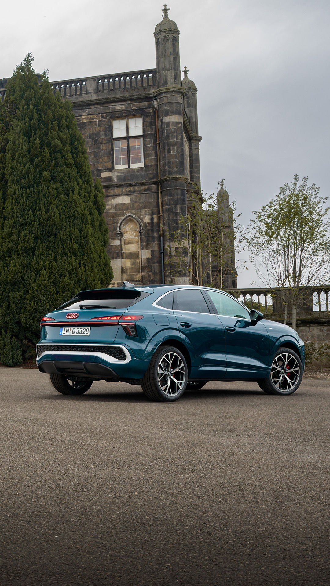 Audi Q3 Suv ja Audi Q3 Sportback