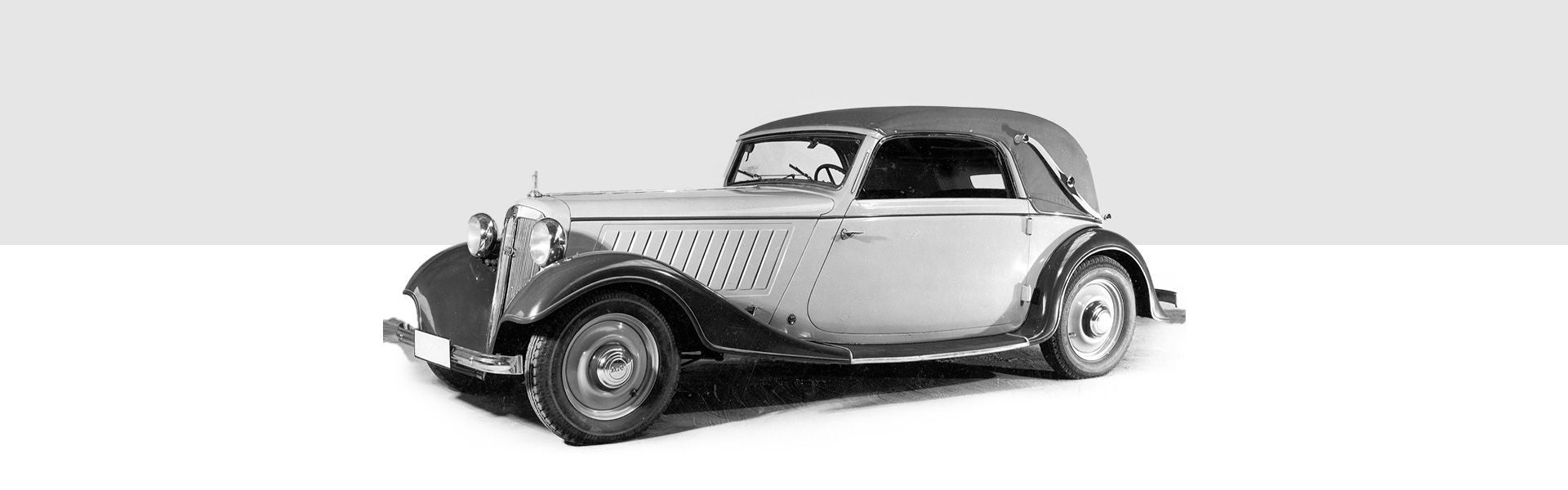 Illustration of the Front 225 on a white-grey background