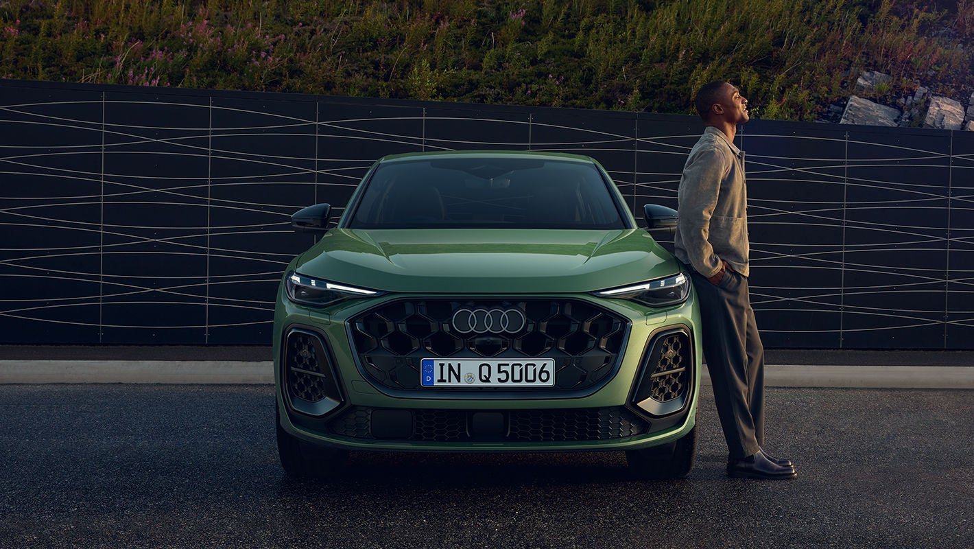Audi Q5と男性