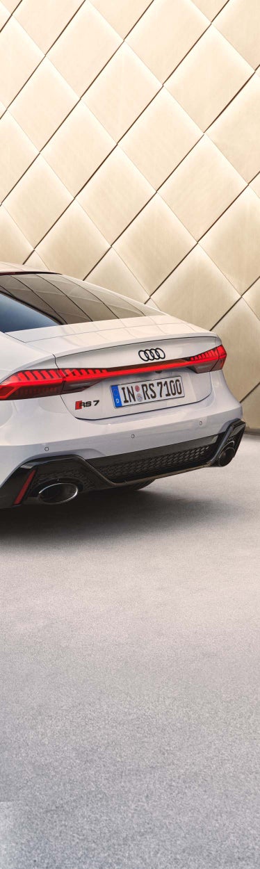 Audi RS 7 Sportback from the side