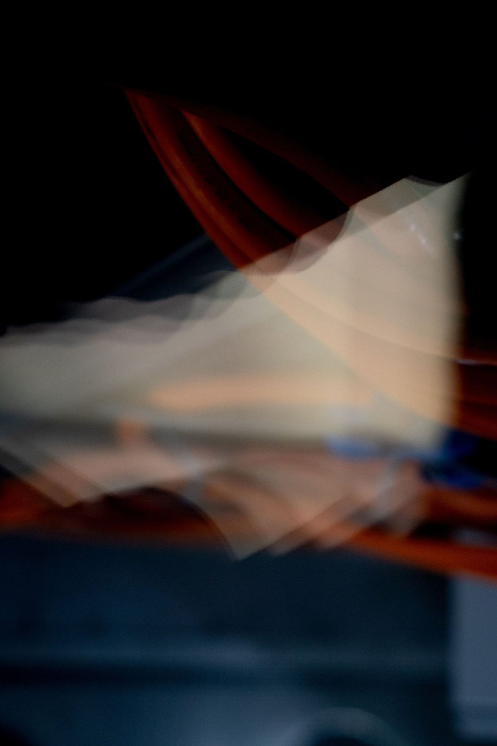 Ein künstlerisches Bild eingefangen in den Audi Prüflaboren.