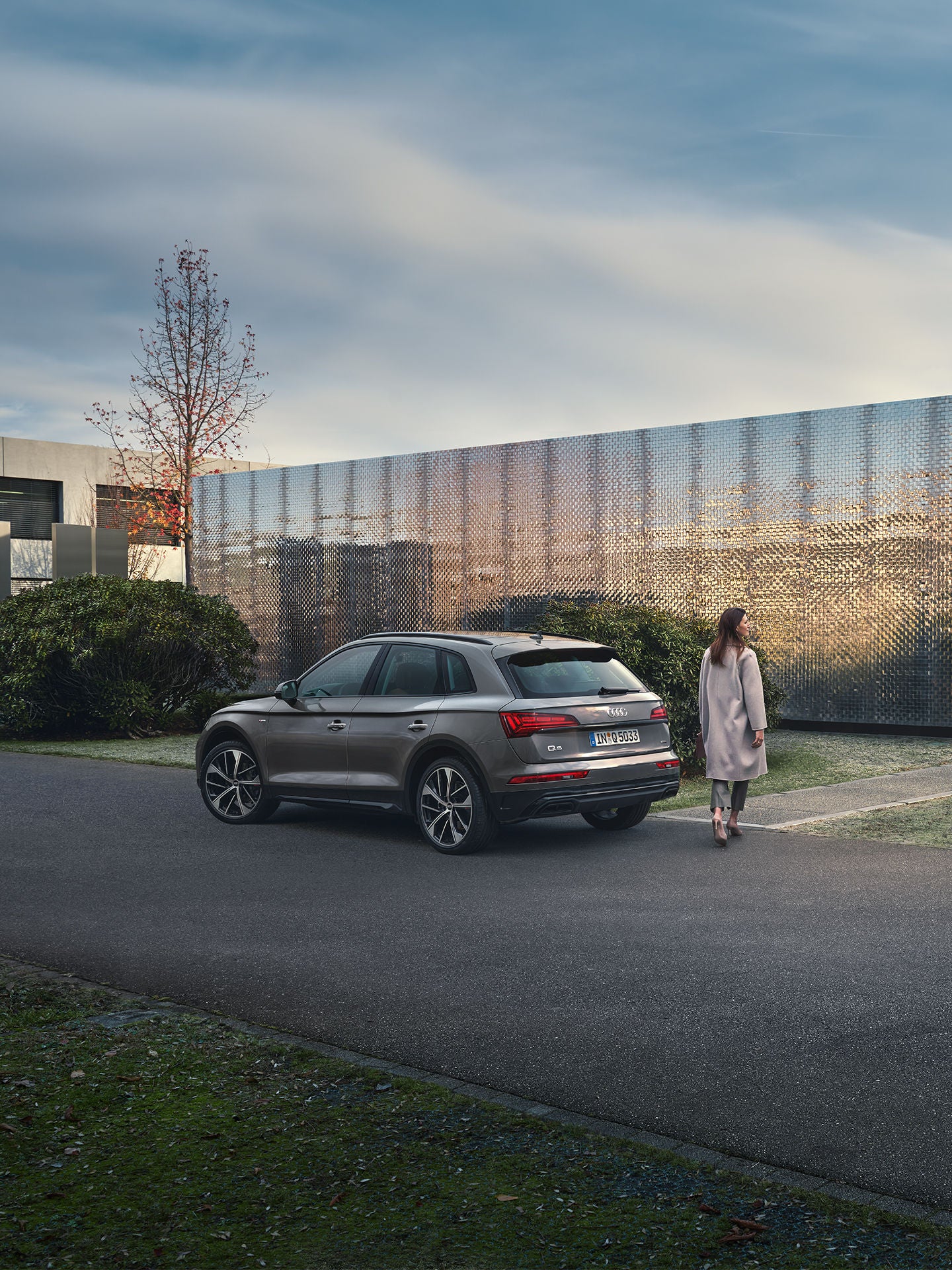 Front side view Audi Q5