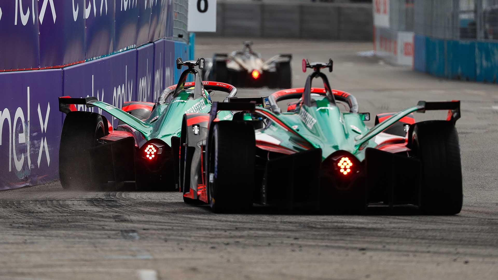 Das Foto zeigt die Audi Formel-E-Rennwagen in New York im Jahr 2021.
