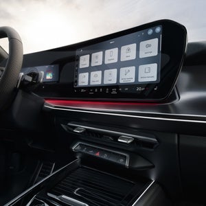 Panorama display with touchscreen and included functions.