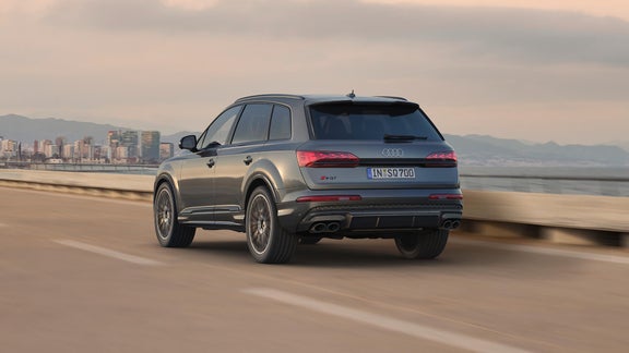 Audi SQ7 SUV dynamic side and rear view