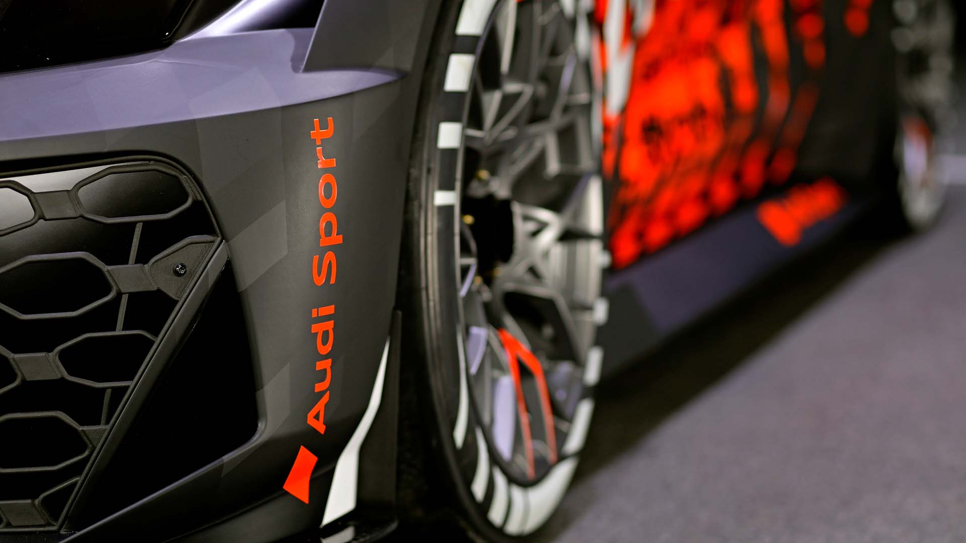 A picture showing the wheel of the Audi RS 3 LMS race car.