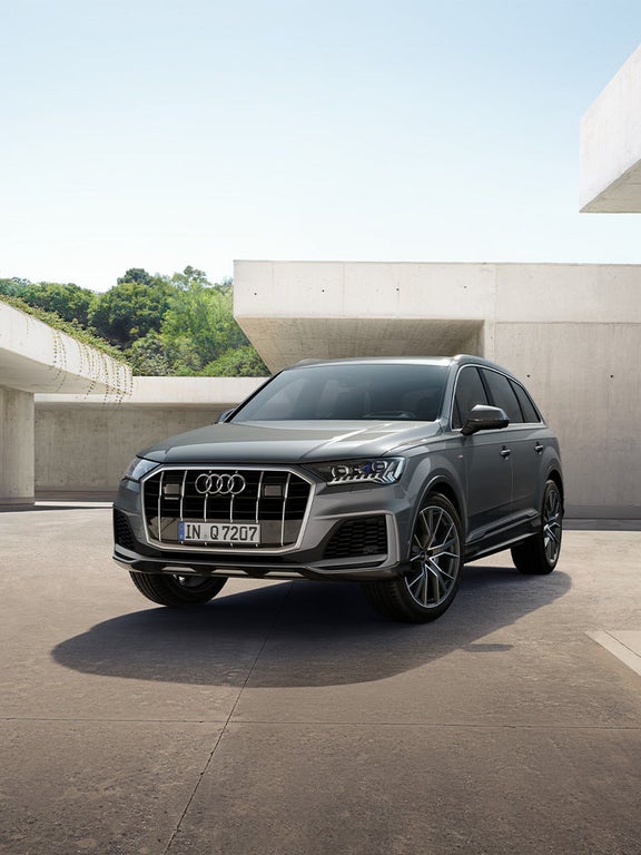 Front view Q7