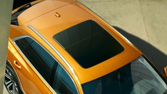 Aerial zoomed in view of Audi Q8 tfsi e.