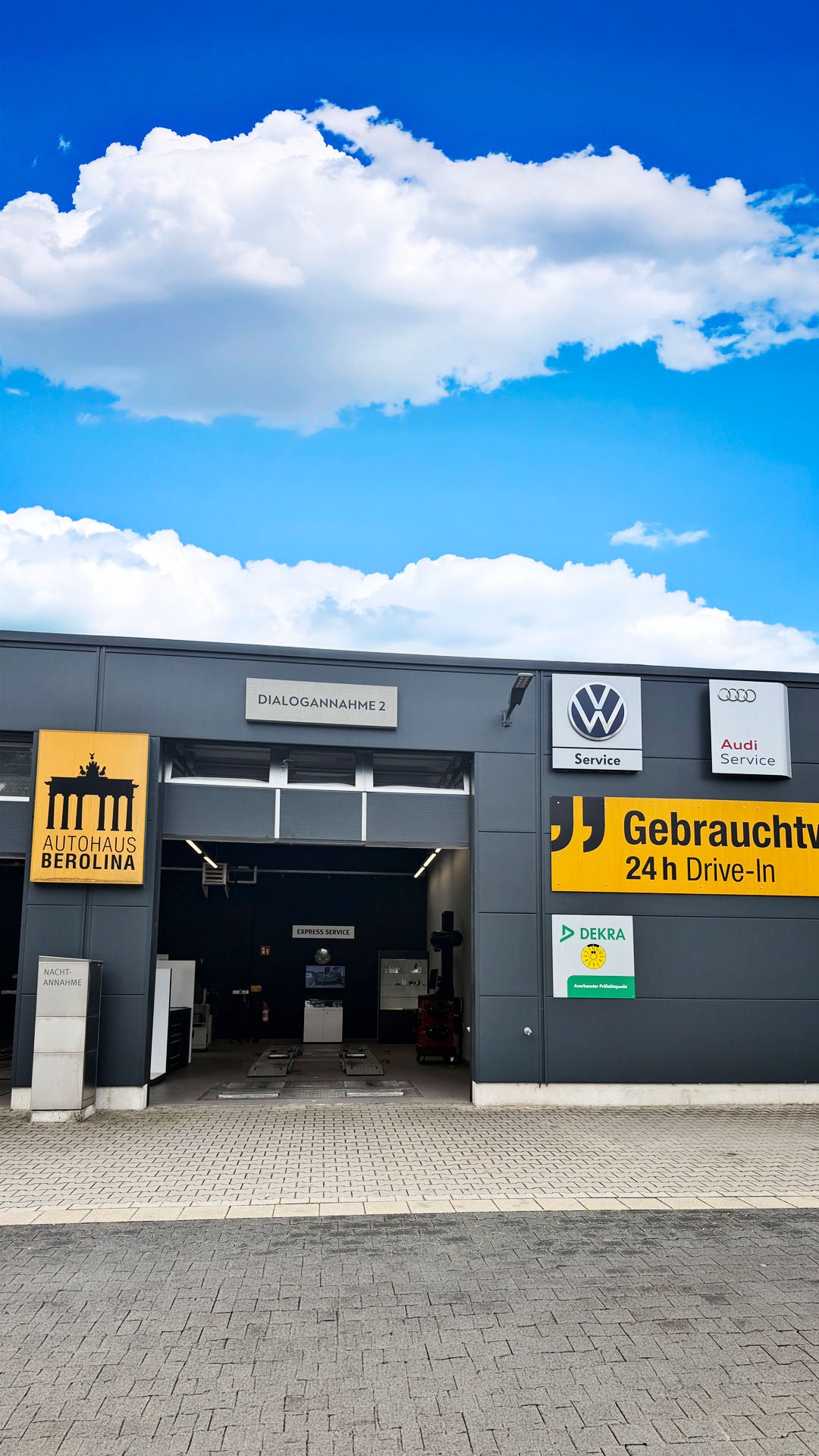 Außenansicht Autohaus Berolina GmbH