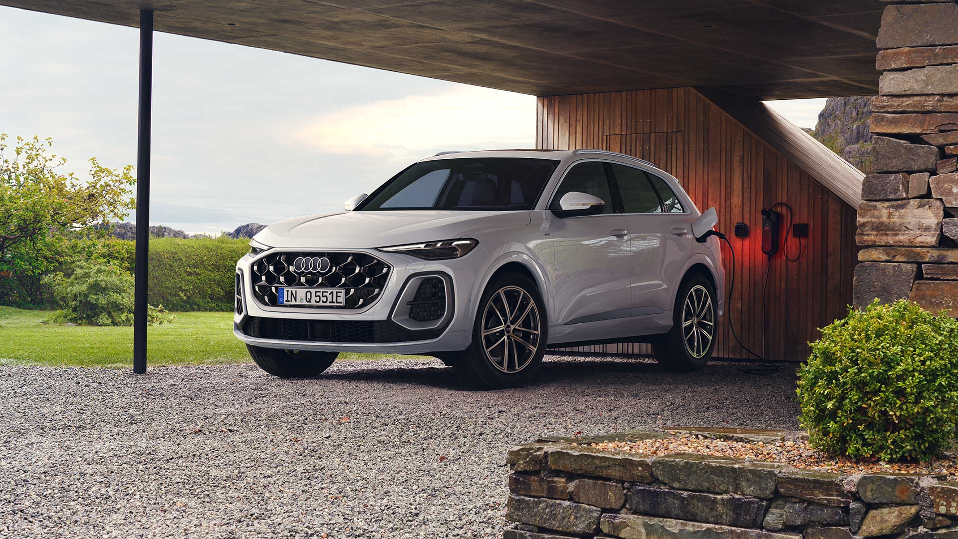 Audi Q5 SUV e-hybrid