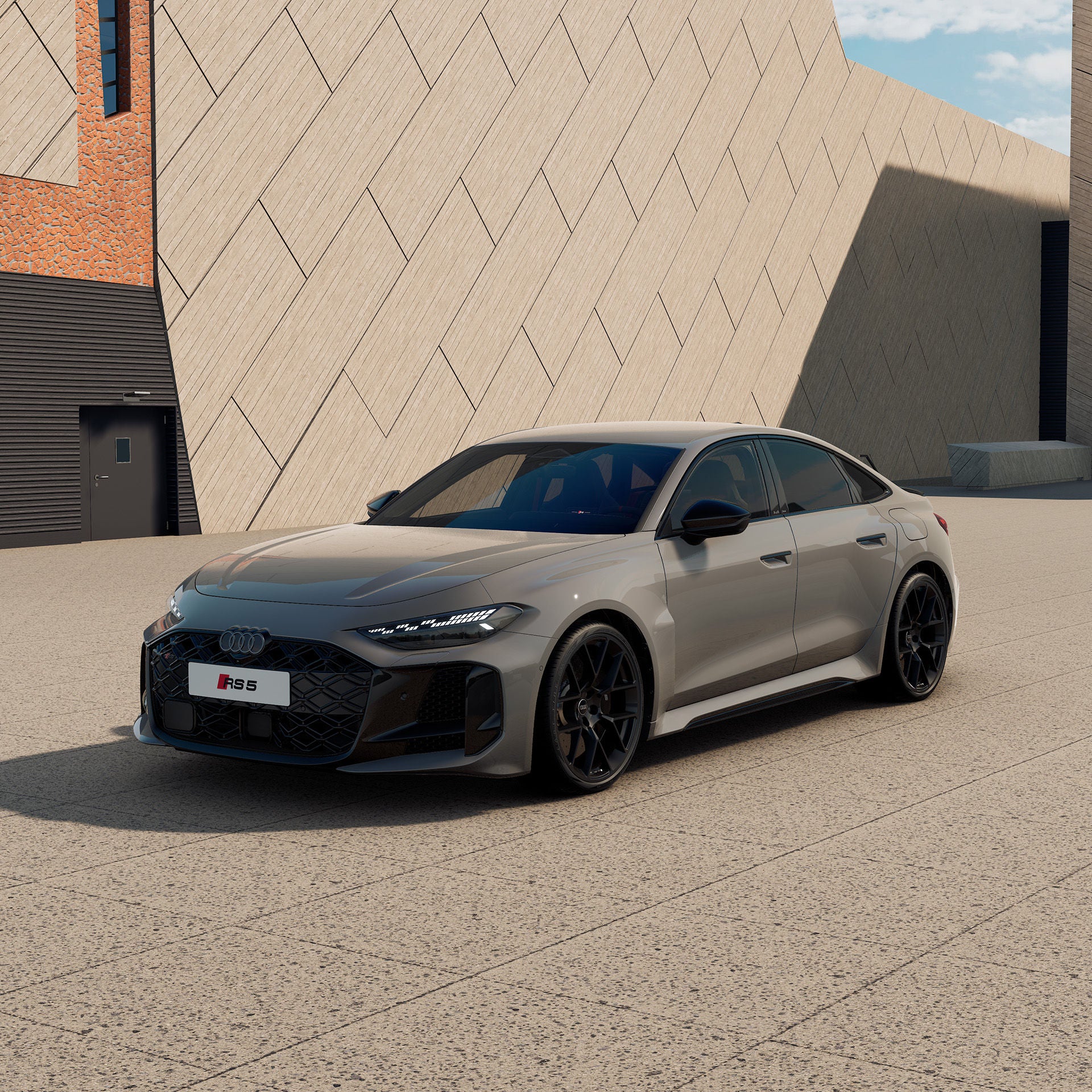 3/4 Ansicht einer beigen Audi RS5 Limo vor einem modernen Gebäude