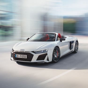 El Audi R8 Spyder V10 performance quattro ofrece un comportamiento dinámico y estable.