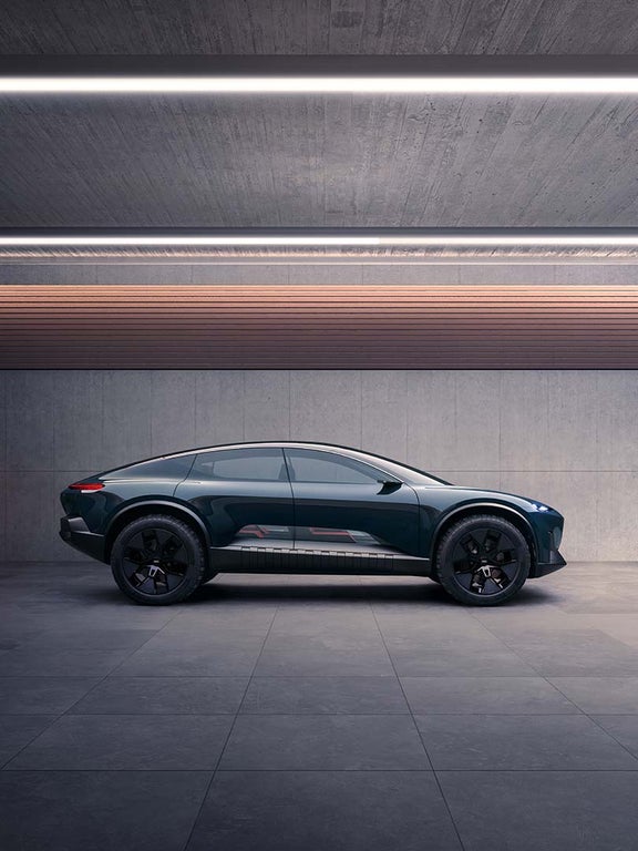 Lateral Audi activesphere concept.